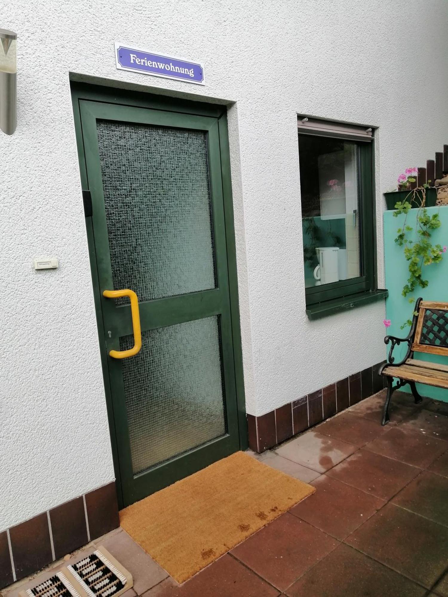 Haus Mohr - Ferienwohnung Im Taunus Weilmunster Екстер'єр фото